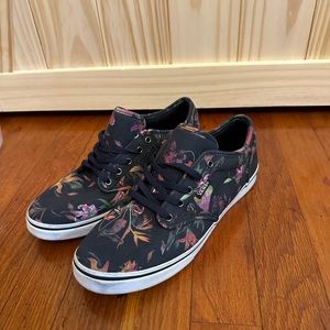 Tropical floral print Vans